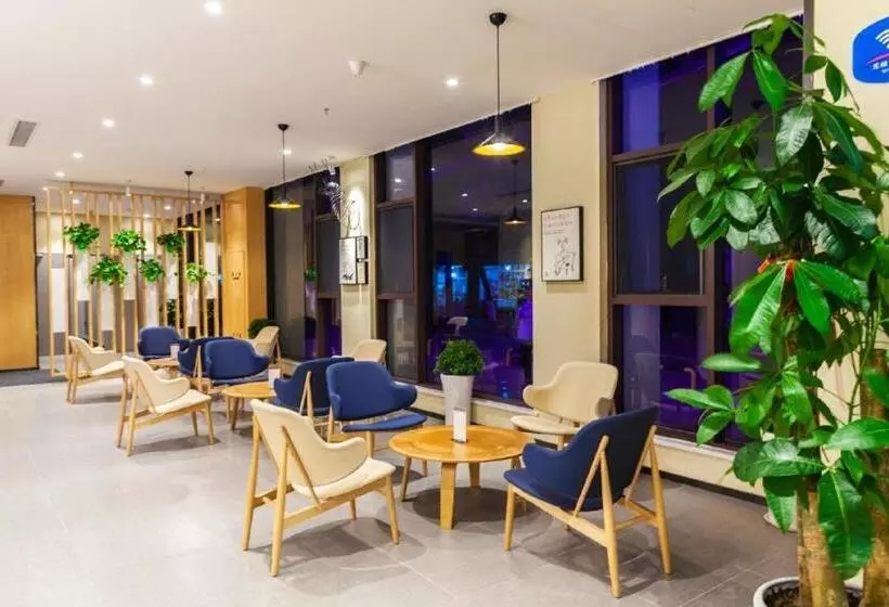 Hanting Hotel Hanzhong Tianhan Avenue Railway Station