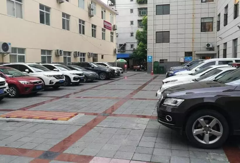 Hanting Hotel Hanzhong Tianhan Avenue Railway Station