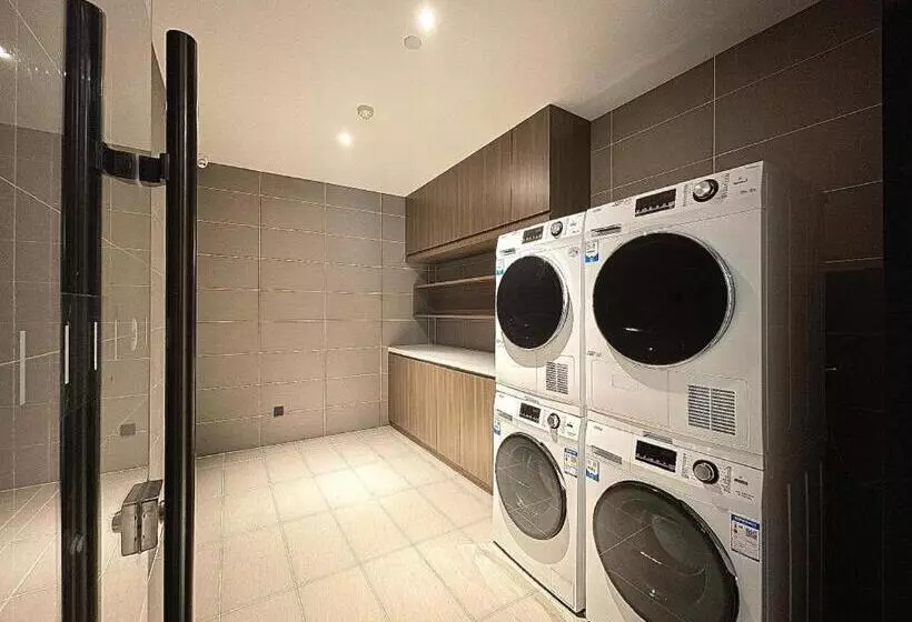 Hanting Hotel Luohe Linying Yingchuan Avenue