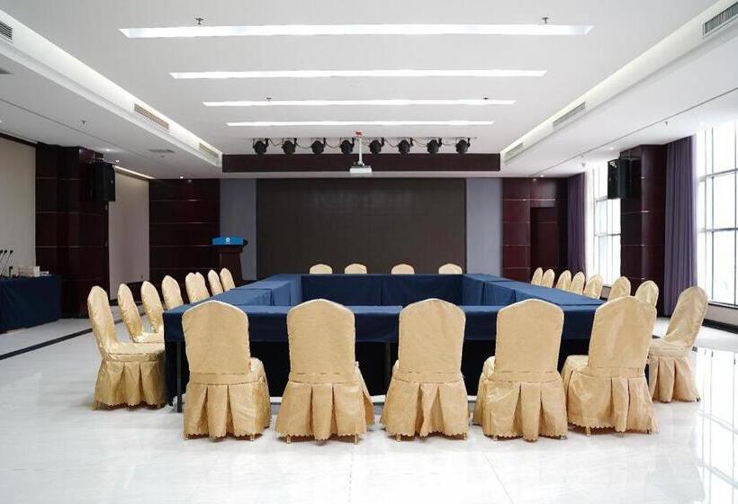 Hanting Hotel Luohe Linying Yingchuan Avenue