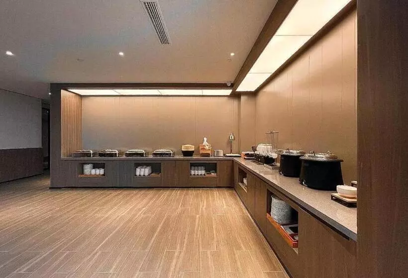 Hanting Hotel Luohe Linying Yingchuan Avenue