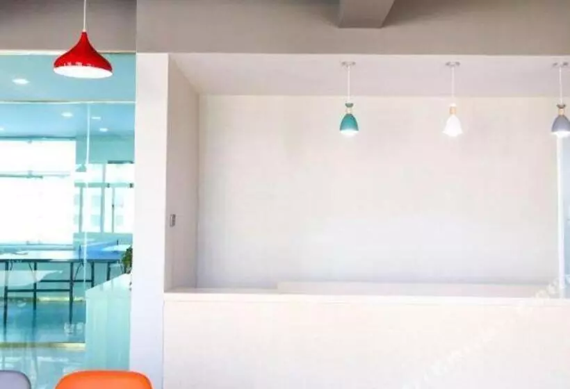 هتل Hi Inn Xining Mojia Street