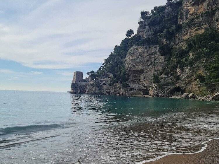 בית מלון כפרי Villa Santa Chiara Positano Suites