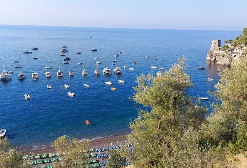 בית מלון כפרי Villa Santa Chiara Positano Suites