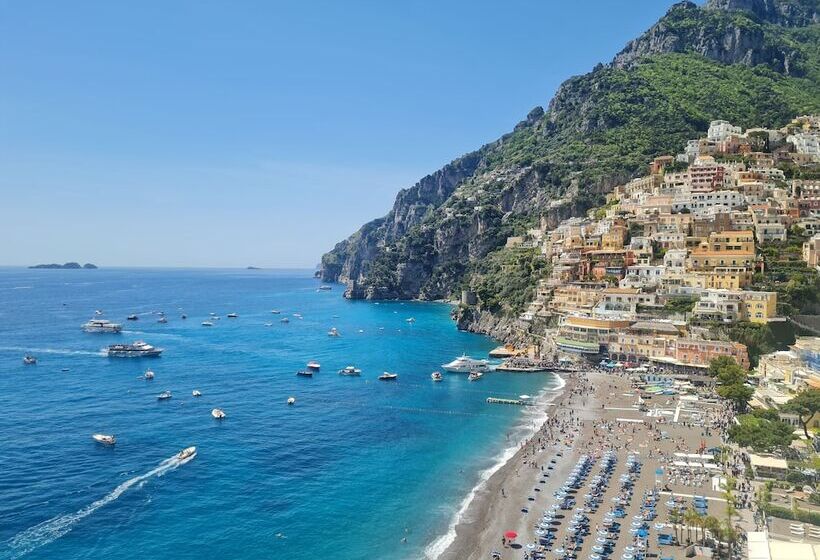 בית מלון כפרי Villa Santa Chiara Positano Suites