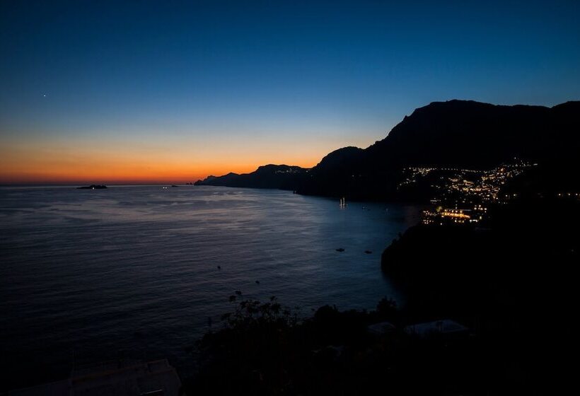 בית מלון כפרי Villa Santa Chiara Positano Suites