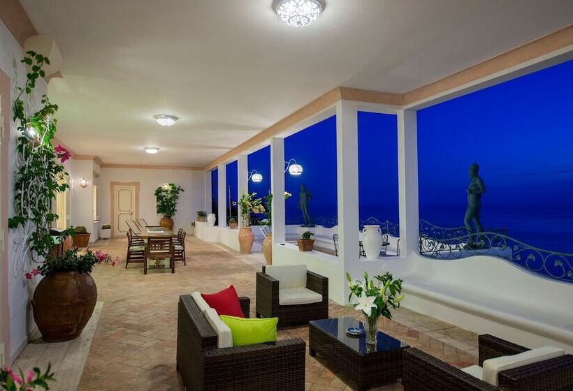 בית מלון כפרי Villa Santa Chiara Positano Suites