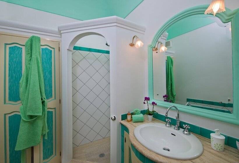 בית מלון כפרי Villa Santa Chiara Positano Suites