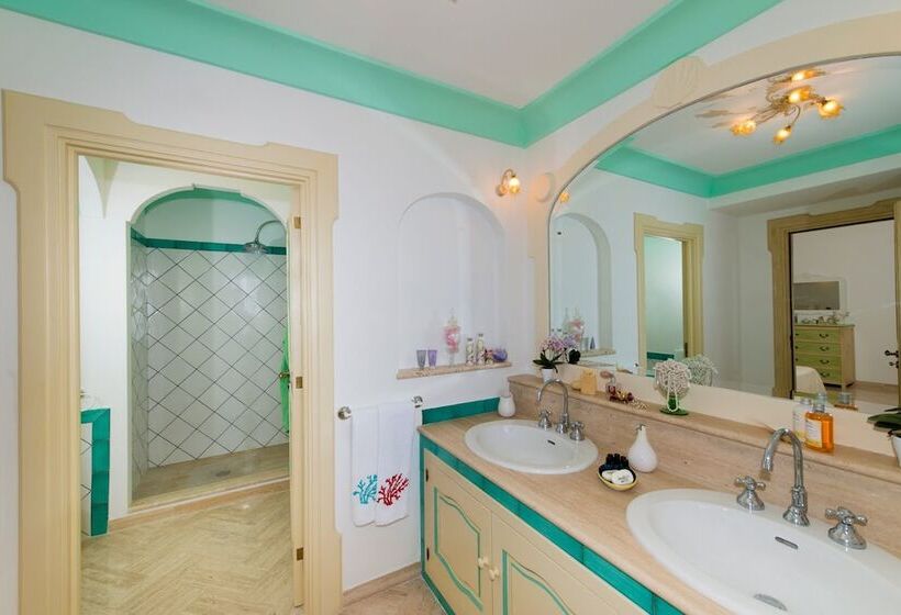 בית מלון כפרי Villa Santa Chiara Positano Suites