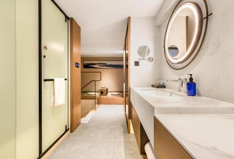 Starway Hotel Harbin West Station West Square