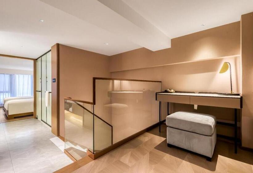 Starway Hotel Harbin West Station West Square