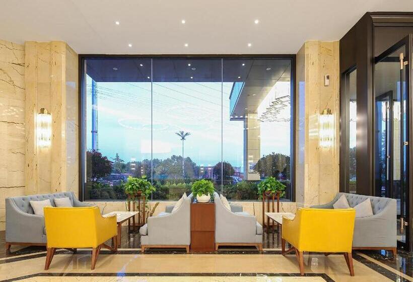 Starway Hotel Liuhe Xiongzhou East Road