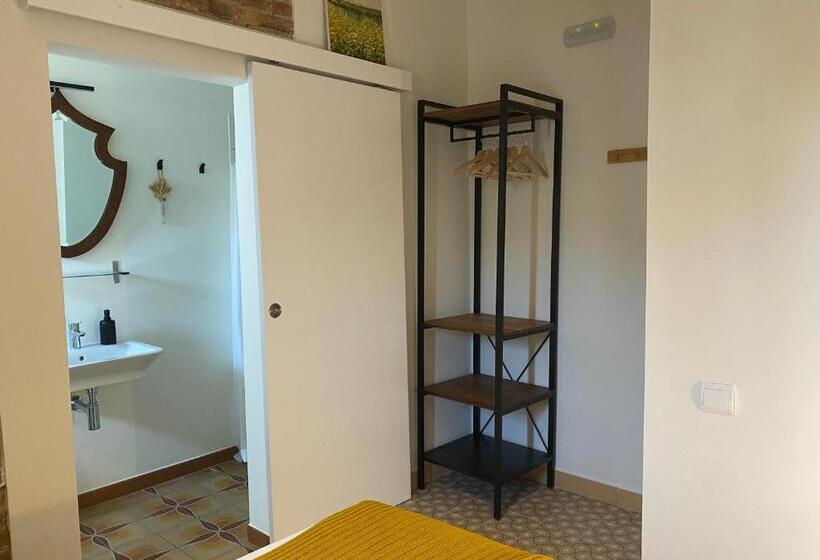 בית מלון כפרי Les Filles