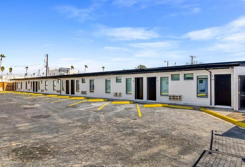 모텔 Studios On Fourth