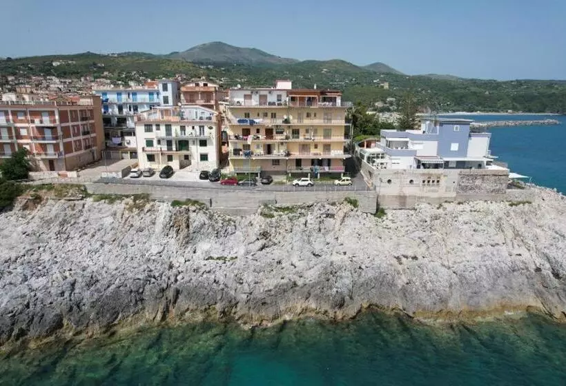 Majatalo Calanca Rooms