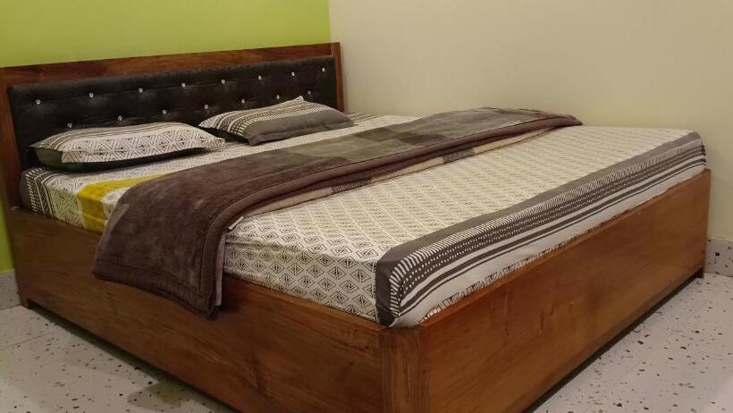 פנסיון Konark Inn Guest House