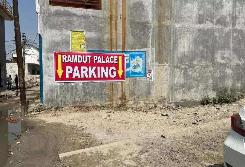Majatalo Ramdut Palace