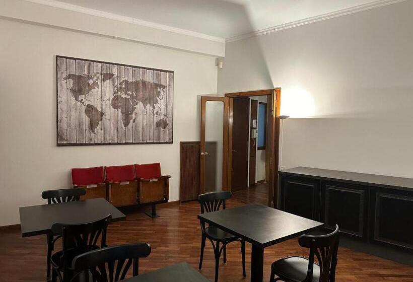 پانسیون Room & Breakfast D Annunzio