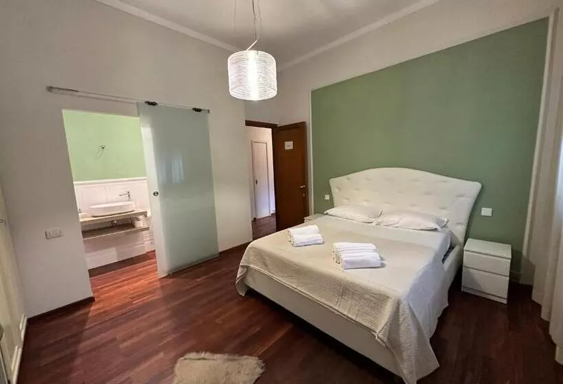 پانسیون Room & Breakfast D Annunzio