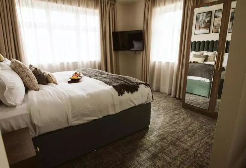 The Hillbrook Hotel & Spa   Sherborne