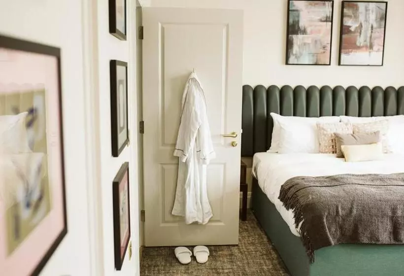 The Hillbrook Hotel & Spa   Sherborne