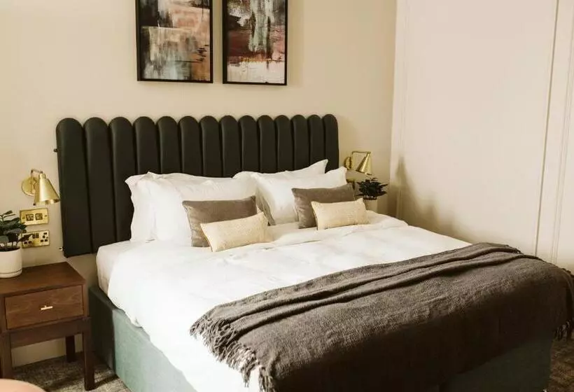 The Hillbrook Hotel & Spa   Sherborne