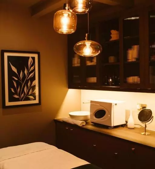 The Hillbrook Hotel & Spa   Sherborne