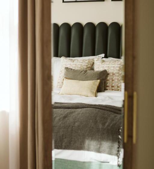 The Hillbrook Hotel & Spa   Sherborne