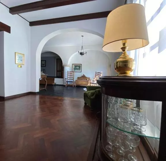 Retkeilymaja Hosteria Del Bosque