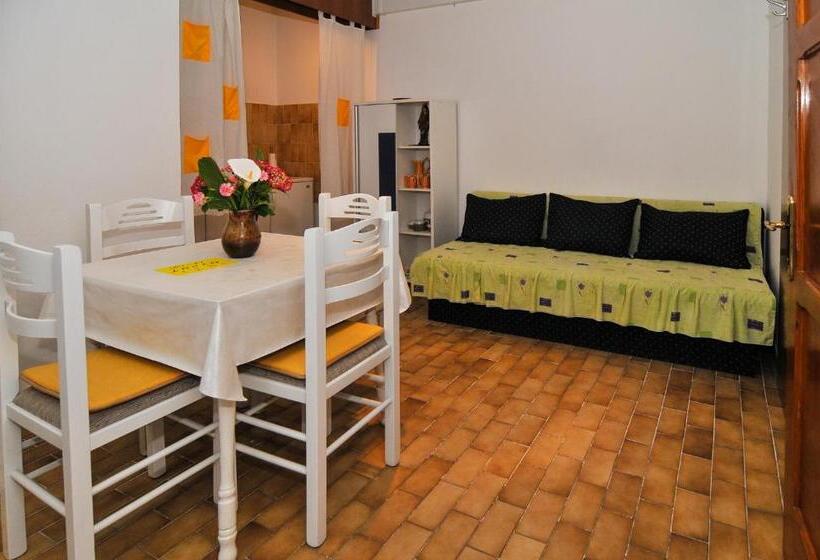 پانسیون Guesthouse Lanca