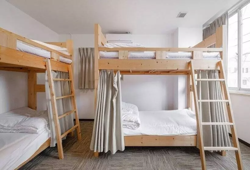 ユースホステル Super Conveniently Located The Guest House Hakodate Bay