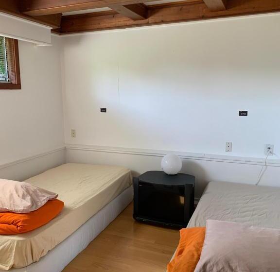 ユースホステル Vancouver Backpacker House