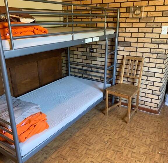 ユースホステル Vancouver Backpacker House