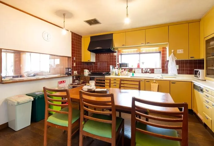 Retkeilymaja Yuzan Guesthouse