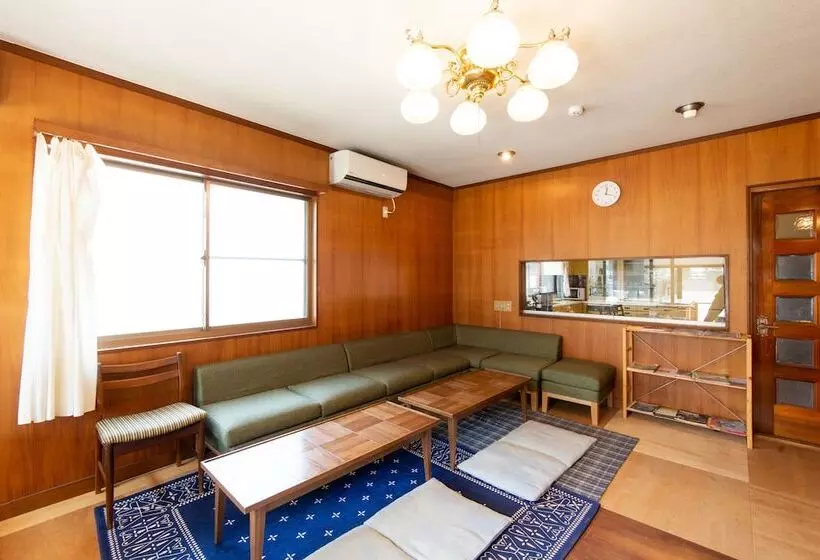 Retkeilymaja Yuzan Guesthouse