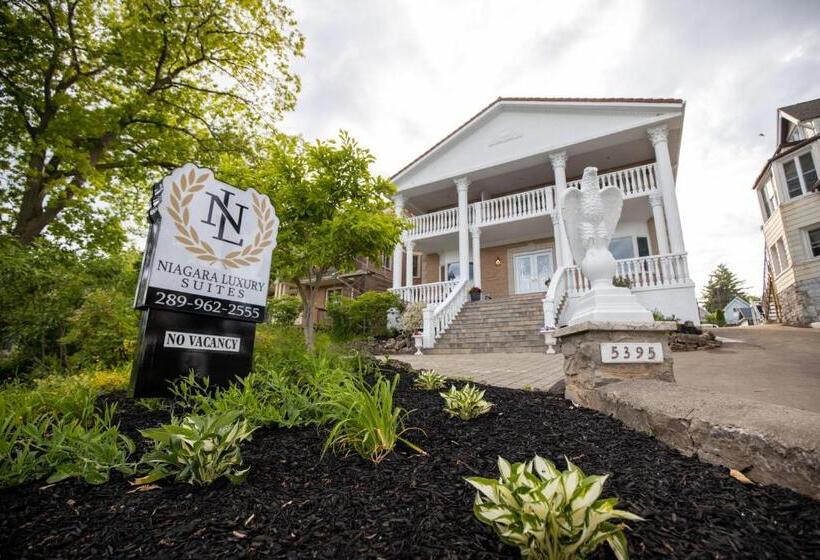 تختخواب و صبحانه Niagara Luxury Suites