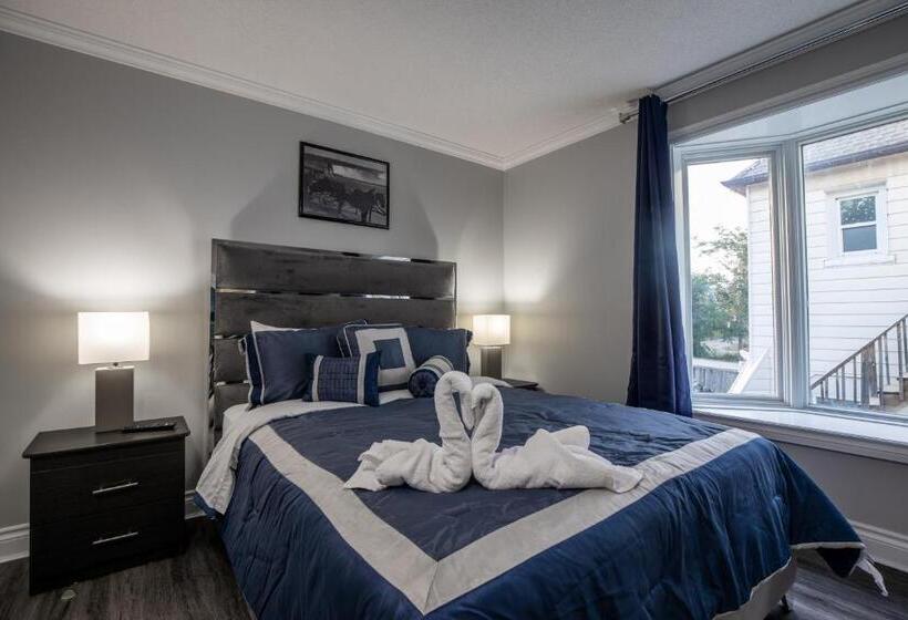 تختخواب و صبحانه Niagara Luxury Suites