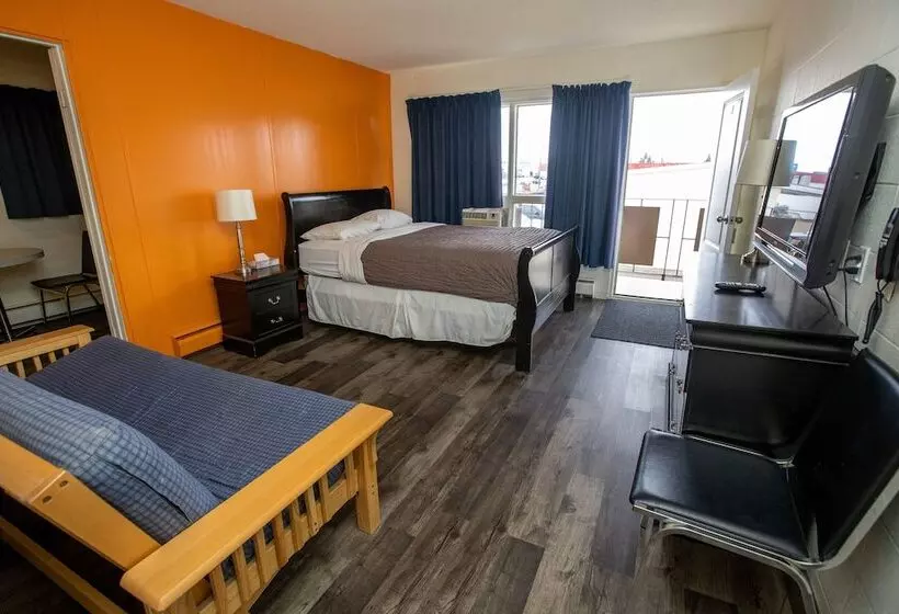 Camrose Motel