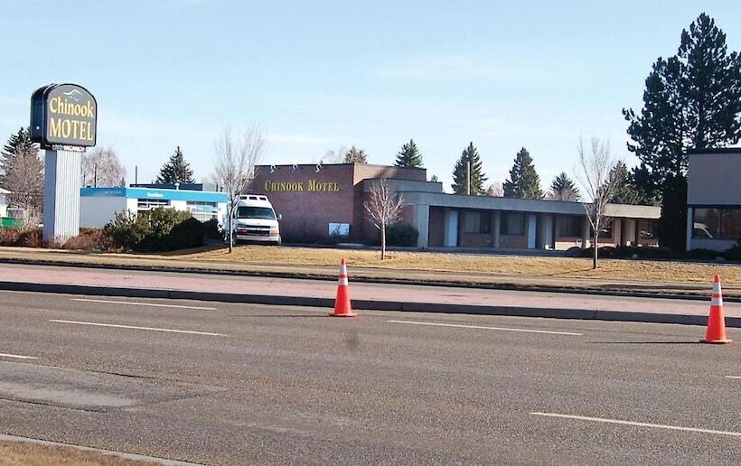 Chinook Motel