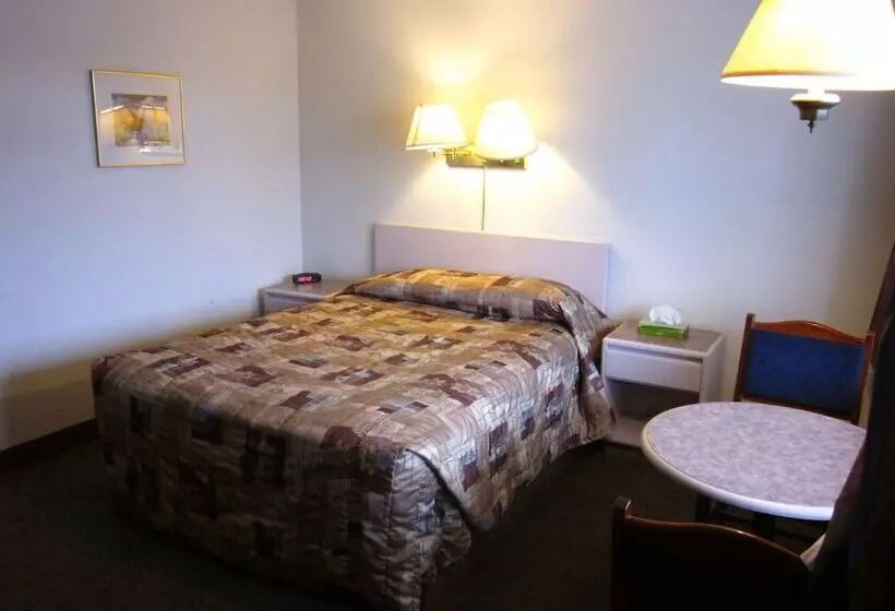 Chinook Motel