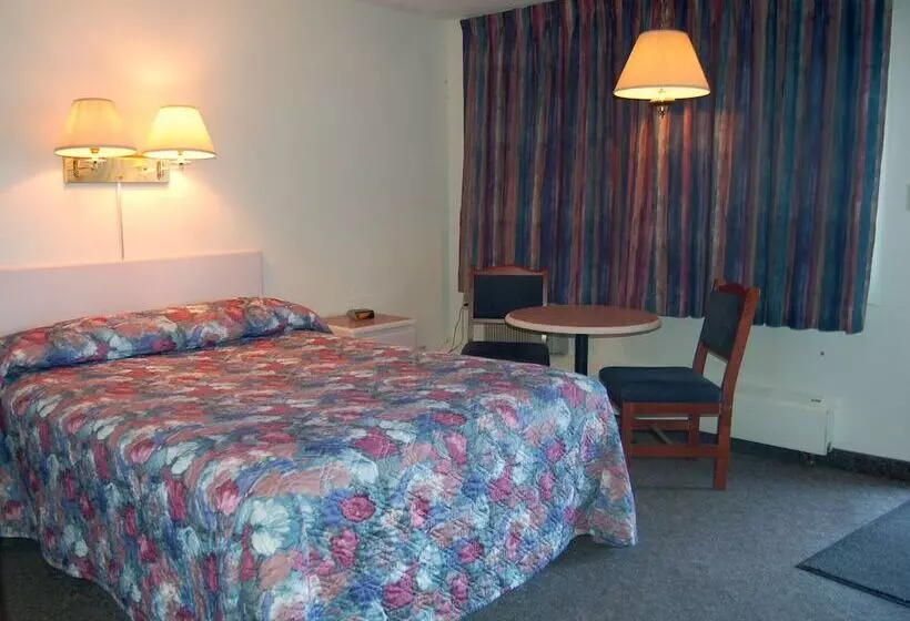 Chinook Motel