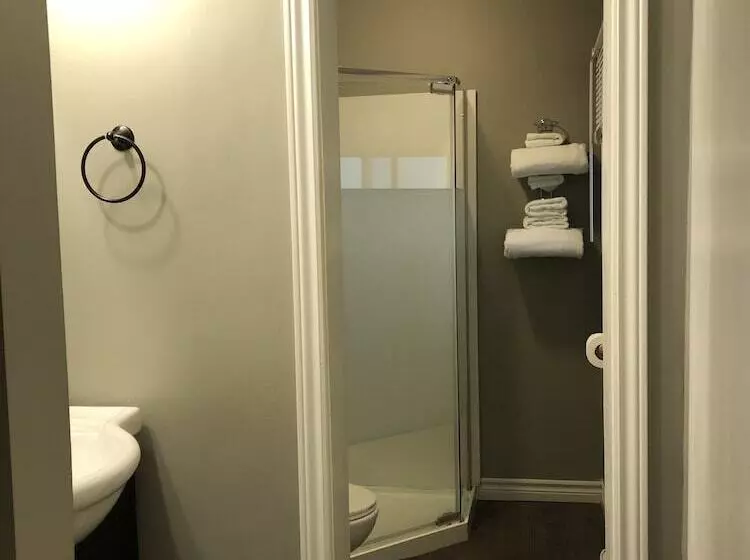 Greenside Motel