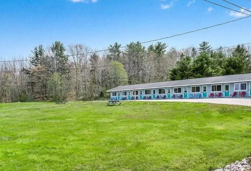 Homeport Motel
