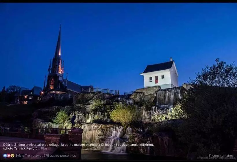 ホテル Auberge Centre Ville