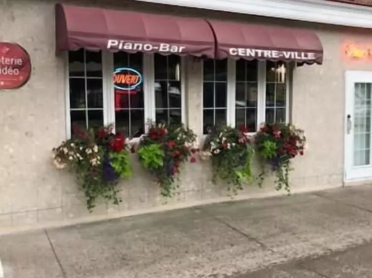 ホテル Auberge Centre Ville