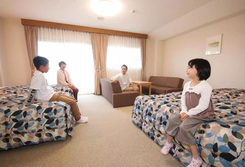Hotelli Familio Sadoaikawa
