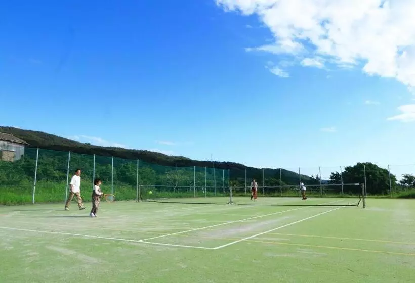 Hotelli Familio Sadoaikawa