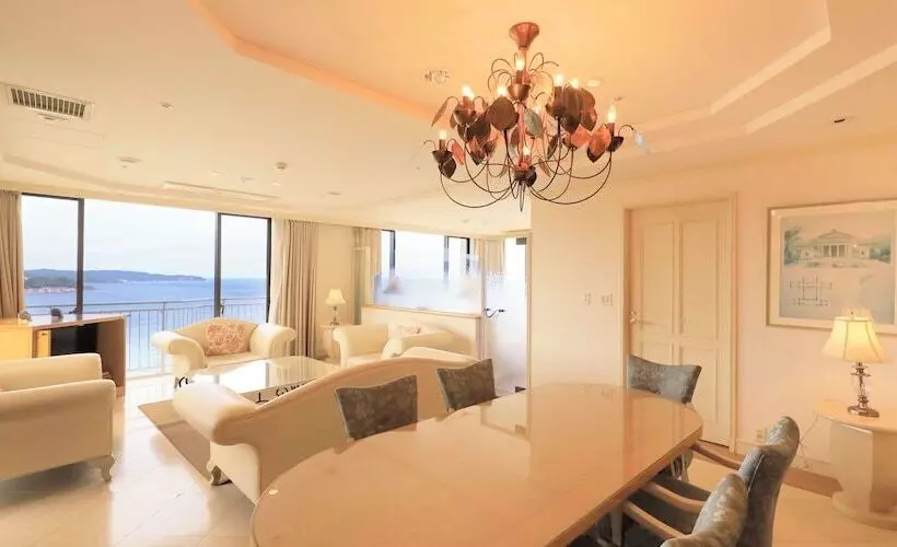 Hotelli Kamogawa Grand Tower