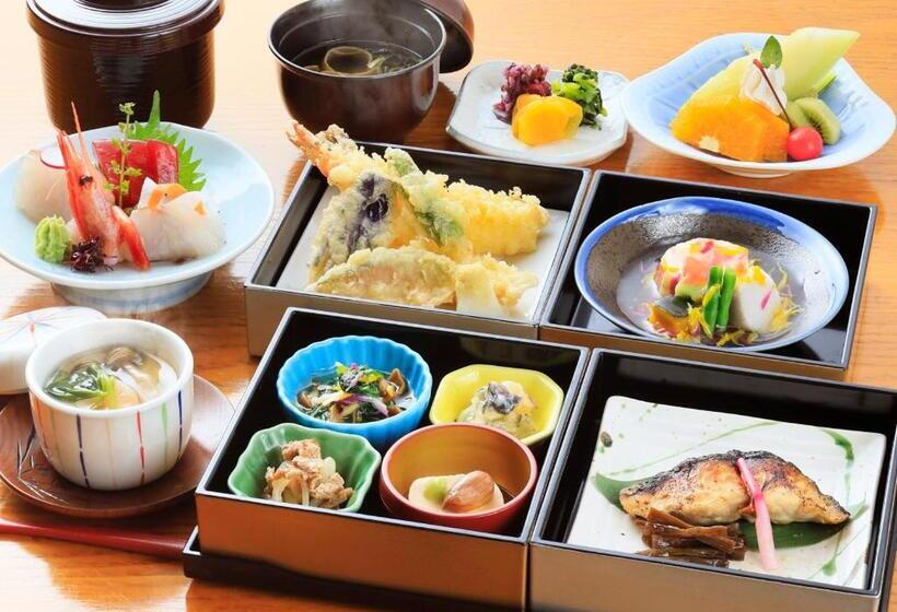 فندق Kamogawa Grand Tower