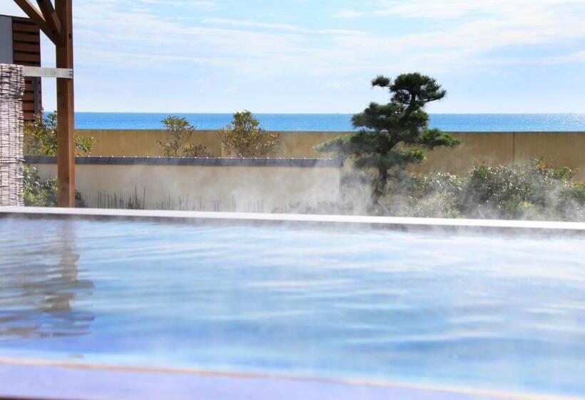 فندق Kamogawa Grand Tower